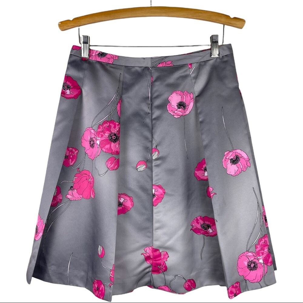 Kristin Davis grey pink satin pleated A line circle midi skirt